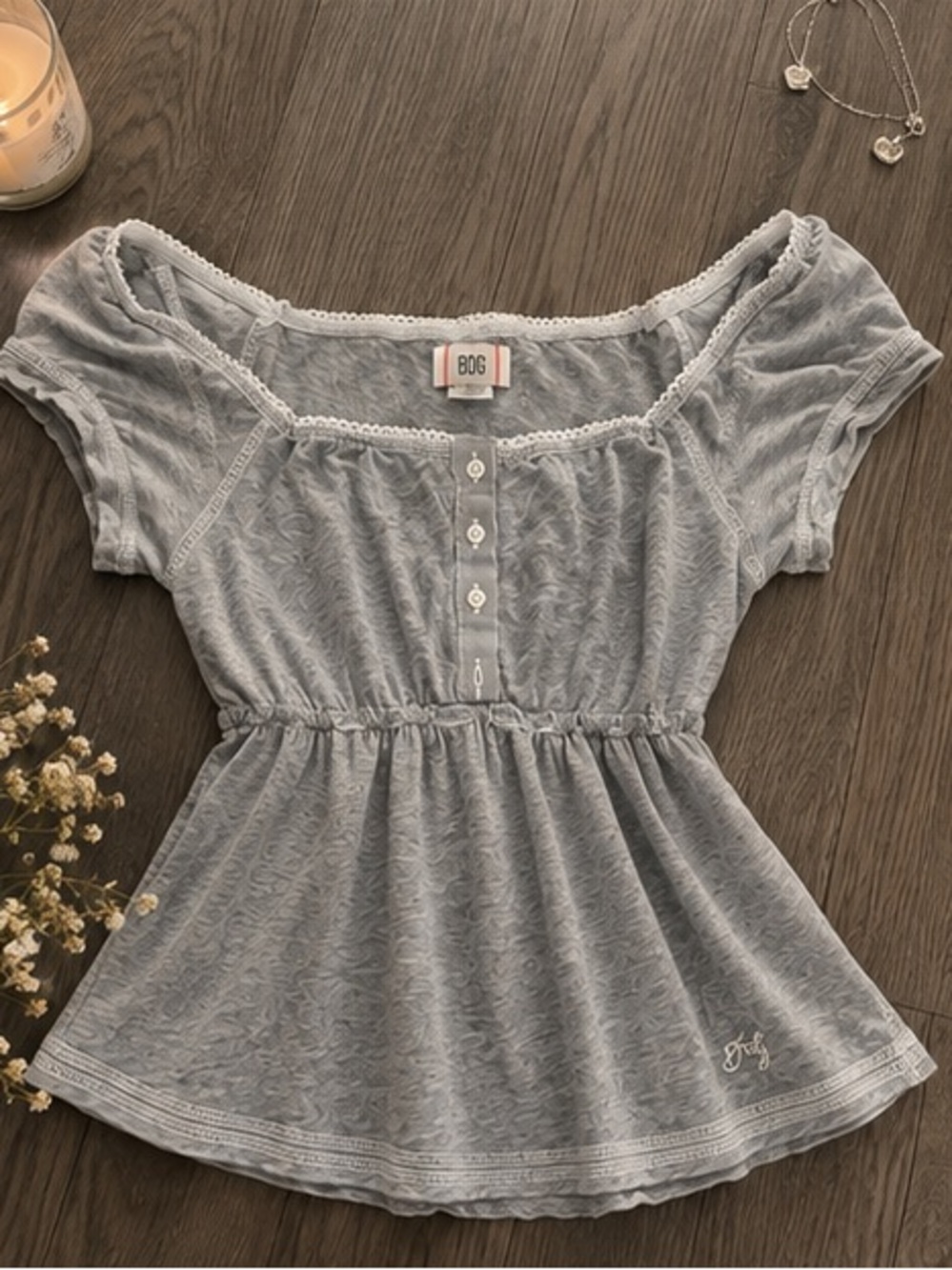 Y2K Urban Outfitters BDG Gray Lace Trim Baby Tee